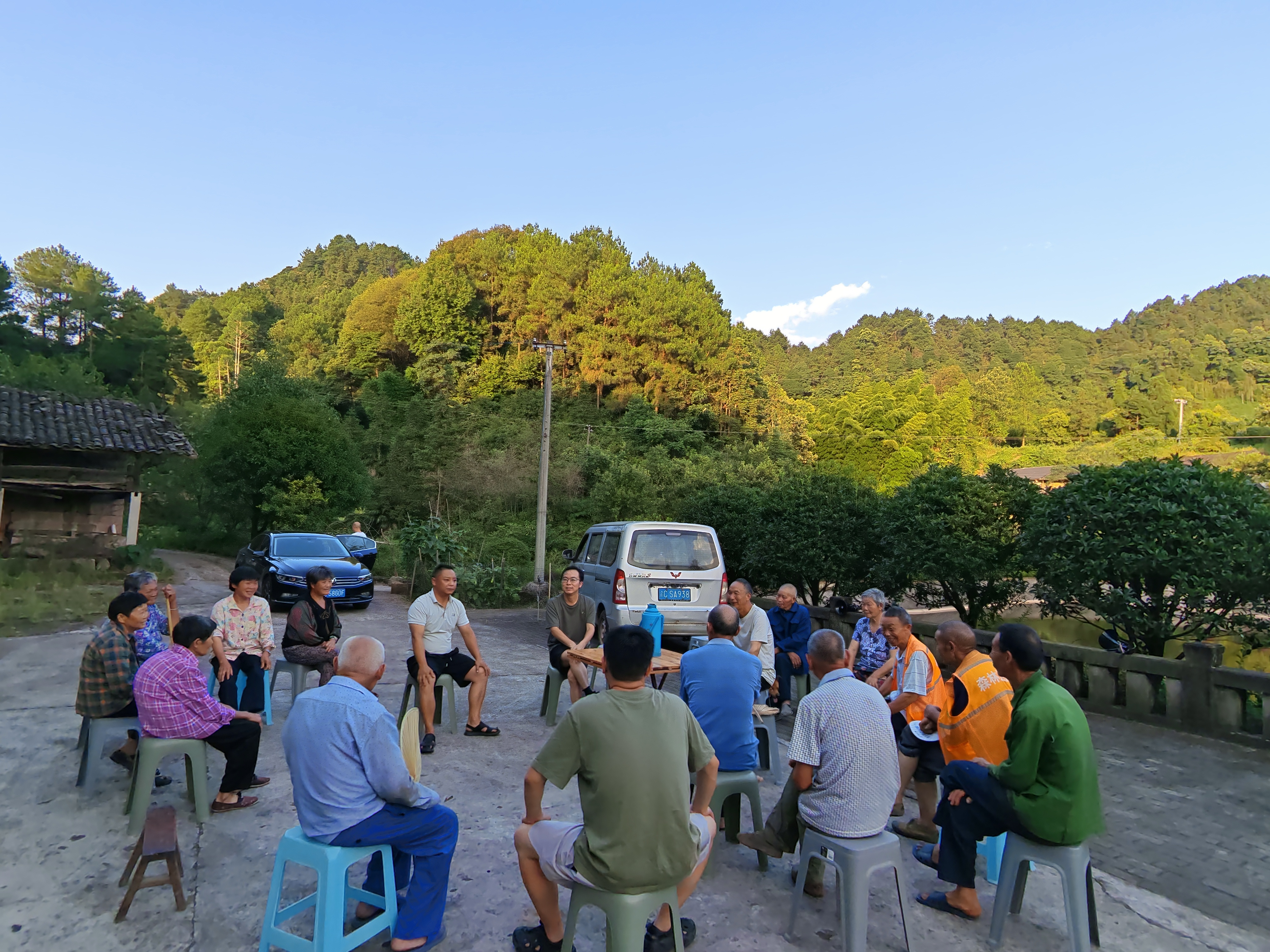 红塘村太公山院坝会.jpg